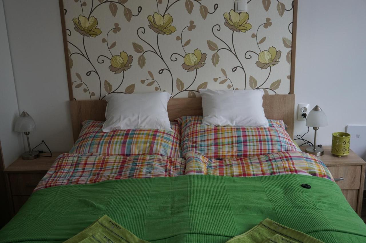 Bérc Apartman Egerszalók Exterior foto