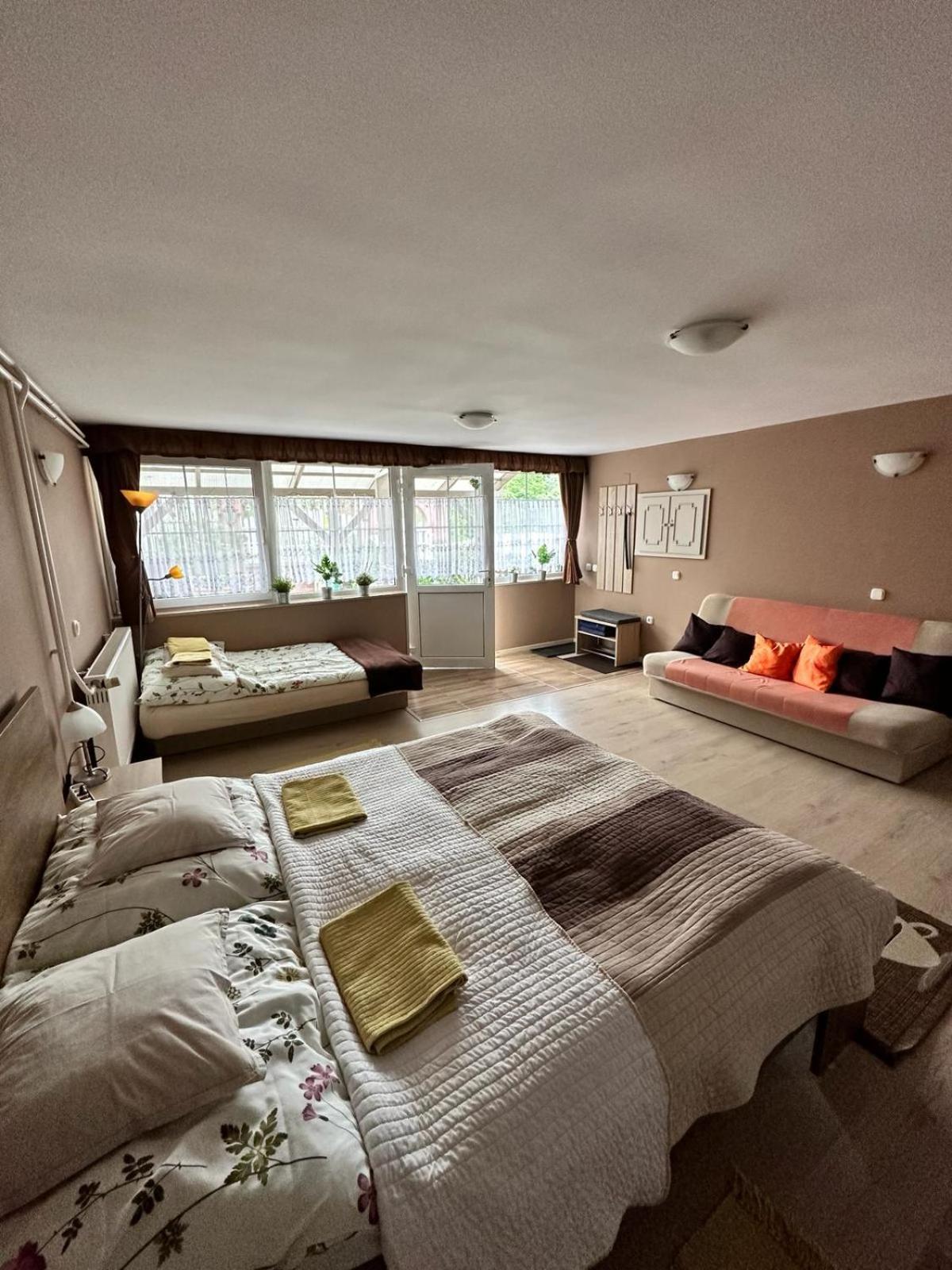 Bérc Apartman Egerszalók Exterior foto