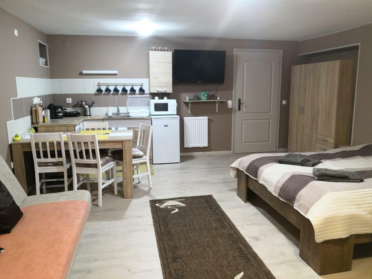 Bérc Apartman Egerszalók Exterior foto